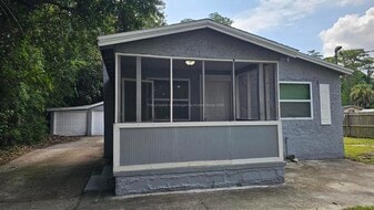 Building Photo - 10875 Biscayne Blvd