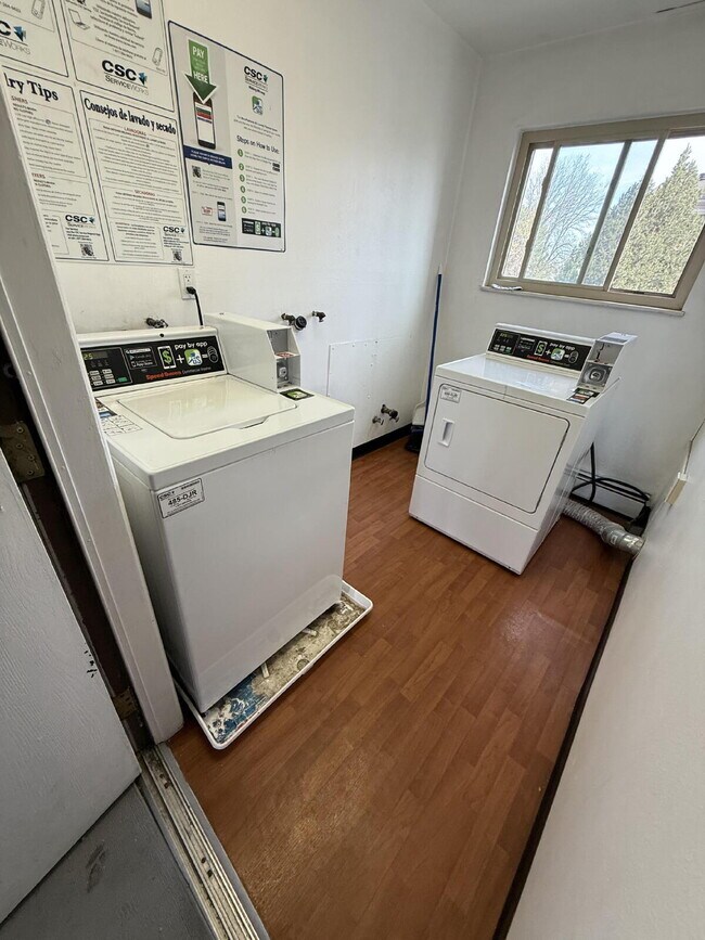 Building Photo - 1bd/1ba condo on 1st floor with pool access