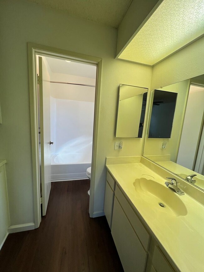 Building Photo - Nice Coronado II model home in Leisure Village 55+ Living
