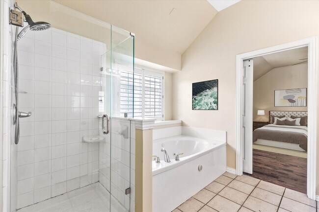 Building Photo - 8013 Springmoss Dr