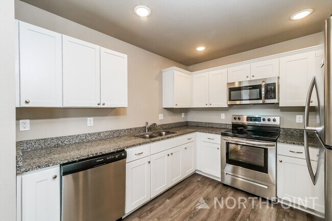 Building Photo - 3 BR/2BA | Newly Renovated Single Family Home | In Blue Springs |  Pet Friendly with Garage