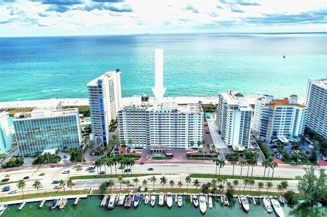 Building Photo - 5005 Collins Ave