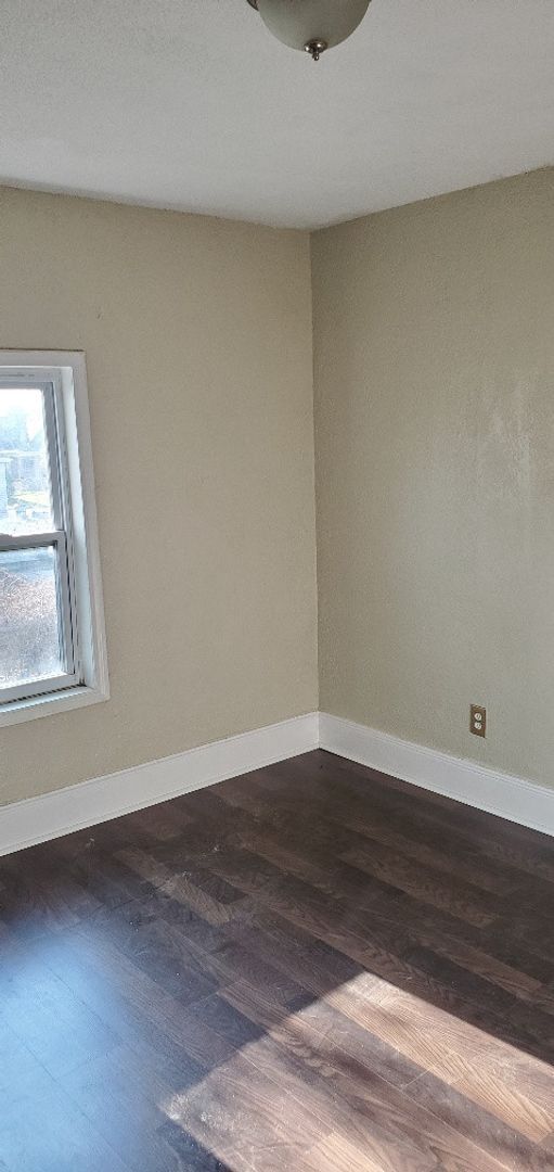 Building Photo - 3BDRM HOUSE FOR RENT