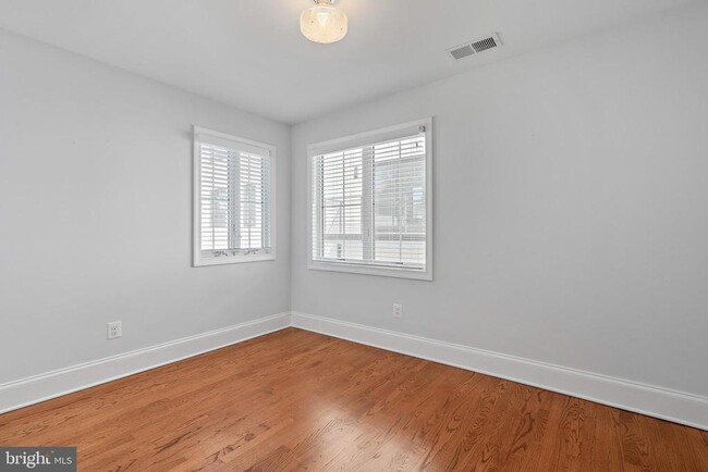 Building Photo - 4017 22nd St N