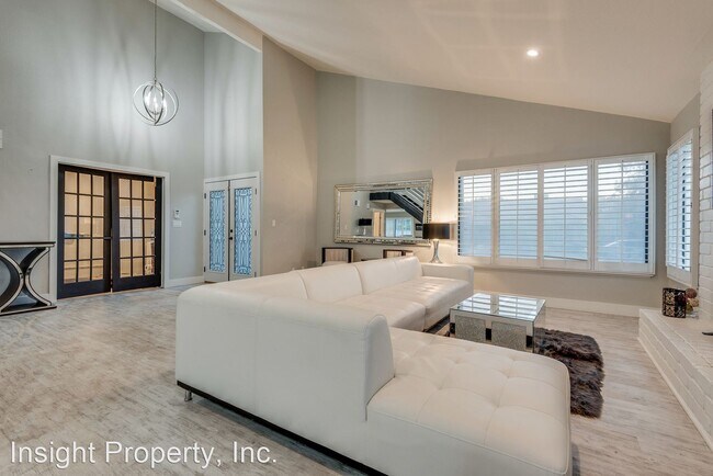 Building Photo - 4 br, 2 bath House - 1709 Valmora St.