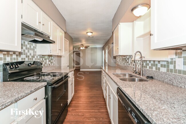 Building Photo - 7709 Texridge Dr