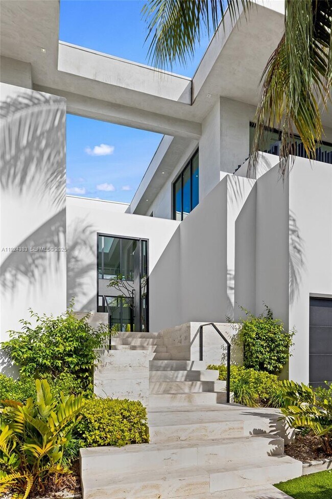 Building Photo - 773 NE 77th Terrace