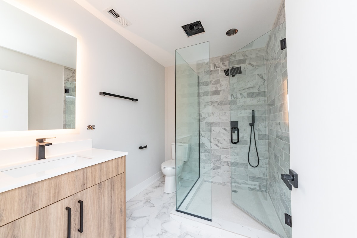 Building Photo - 1907 S Racine Ave