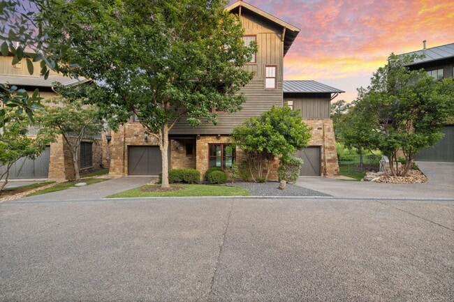 Building Photo - 2217 Seabiscuit Cv