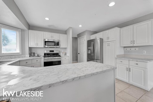 Building Photo - 51460 Blue Spruce Dr