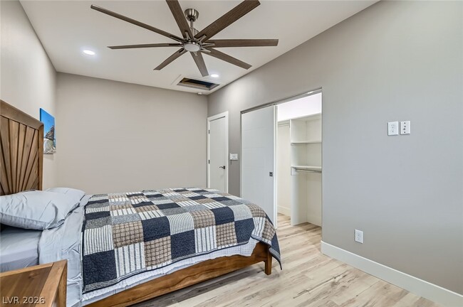 Building Photo - 7074 Pinebrook Ct