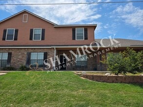 Building Photo - 834 Chambers Creek Cir