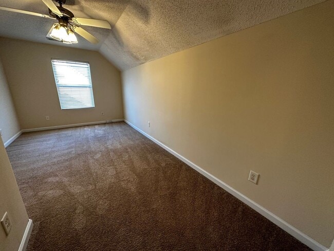 Building Photo - BRIDGEWATER HOME! PRE-LEASING FOR AUGUST 1ST, 2026! 1/2 Off Deposit!