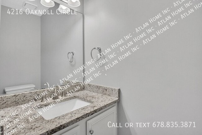 Building Photo - 4216 Oaknoll Cir