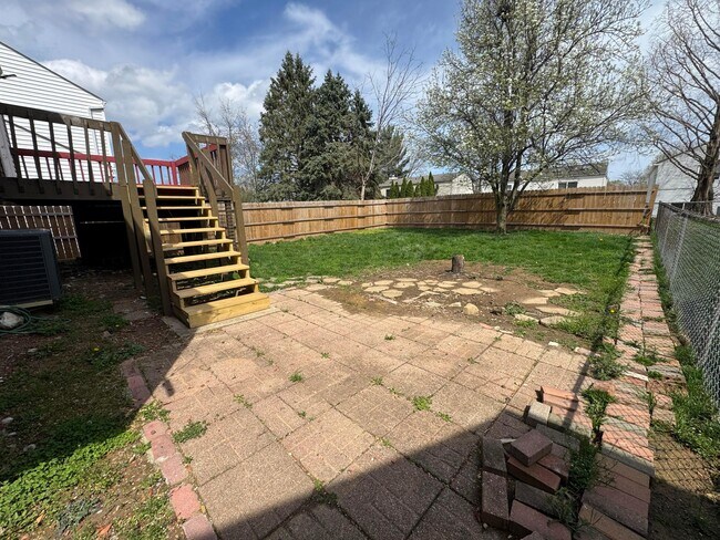 Building Photo - 3124 Creighton Pl