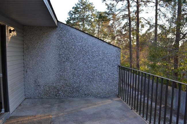 Building Photo - Condo for Rent