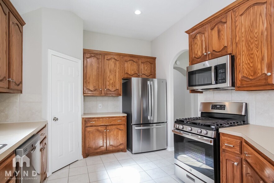 Building Photo - 22902 Creekside Gate Ct