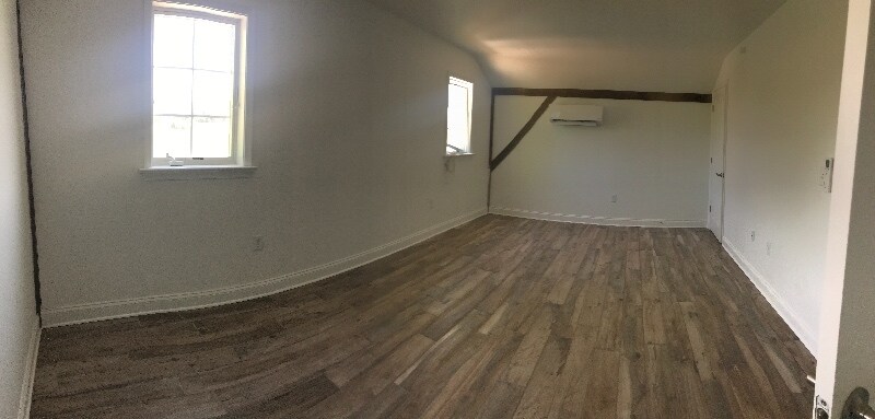 Building Photo - 2282 New Holland Pike