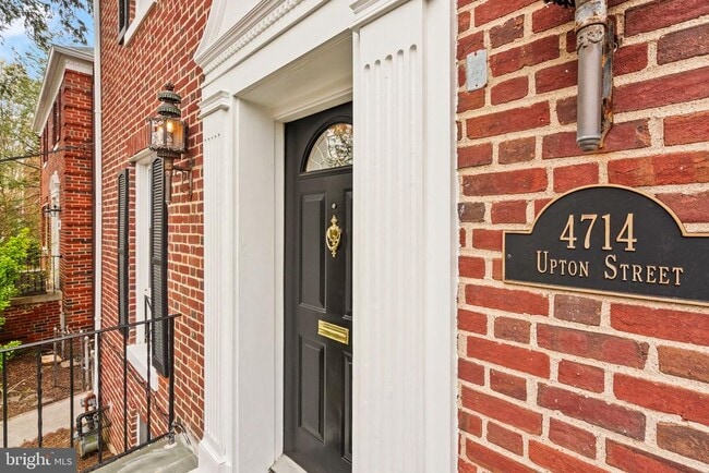 Building Photo - 4714 Upton St NW