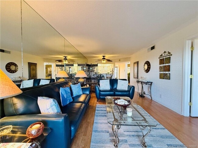 Building Photo - 9400 S Ocean Dr