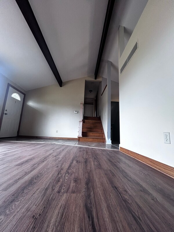 Building Photo - 4025 Kenyon Ave