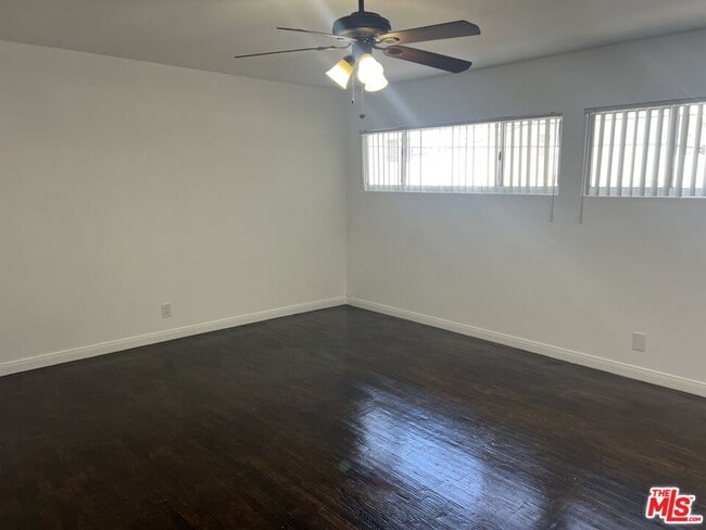 Building Photo - 1024 N Stanley Ave