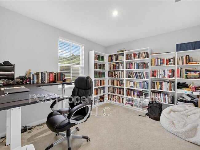 Building Photo - 4905 Gerald Dr