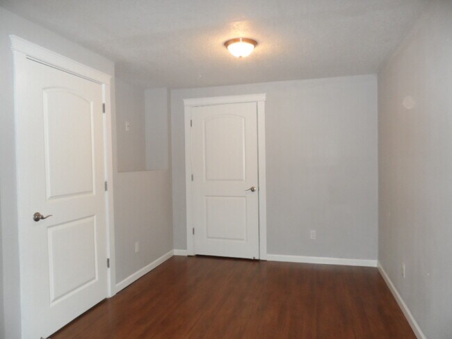 Building Photo - Inviting 3-Bedroom Home with Workshop/Storage and Outdoor Space