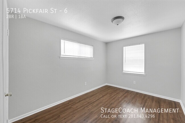 Building Photo - 5714 Pickfair St