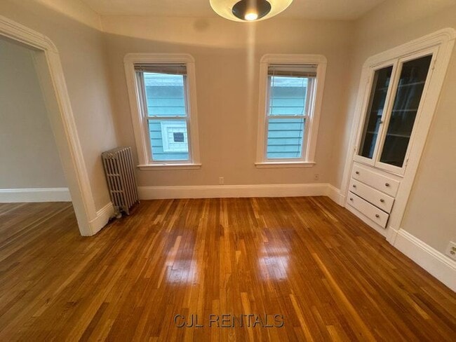 Building Photo - 145 Albion St