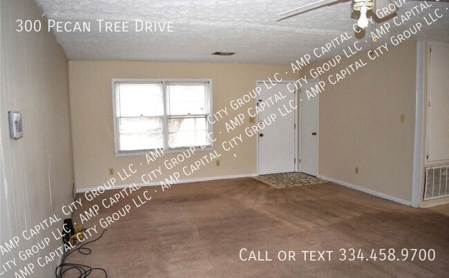 Building Photo - 300 Pecan Tree Dr
