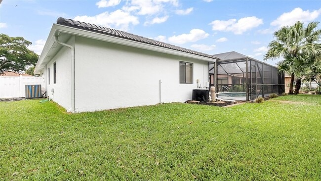 Building Photo - 6411 NW 54th Dr