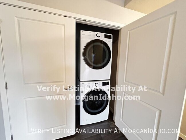 Building Photo - 1021 S Elder St