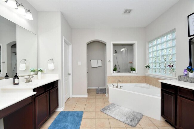 Building Photo - 6027 Opal Crest Ln