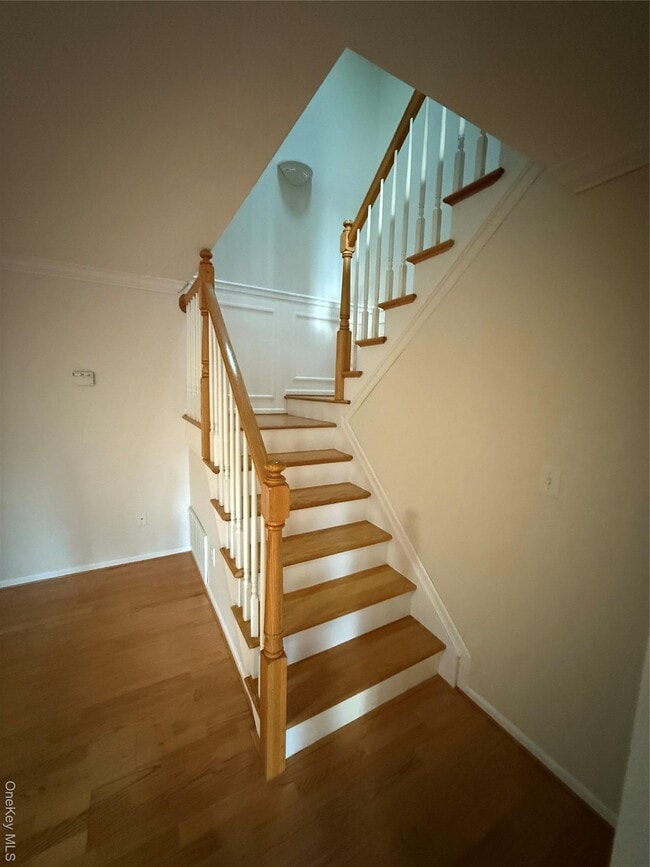 Building Photo - 586 Blue Ridge Dr