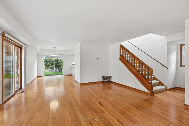Building Photo - 2101 Babst Ct