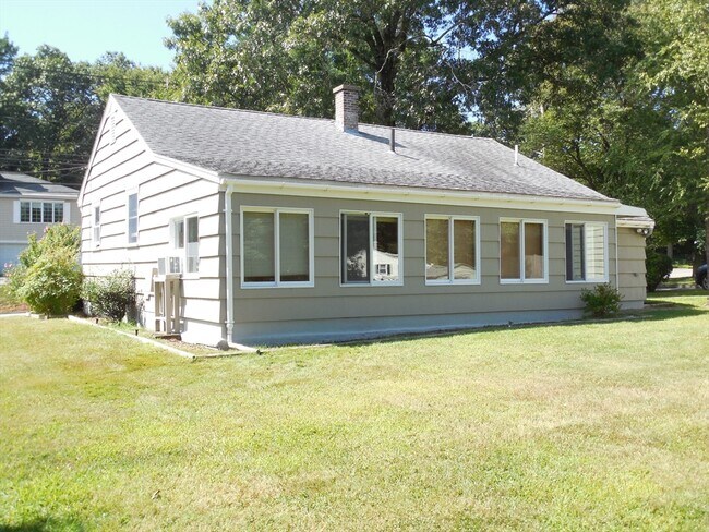 Building Photo - 1701 Trapelo Rd