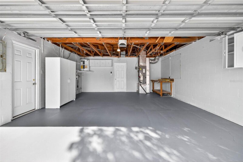 Building Photo - 8233 Redfield Dr