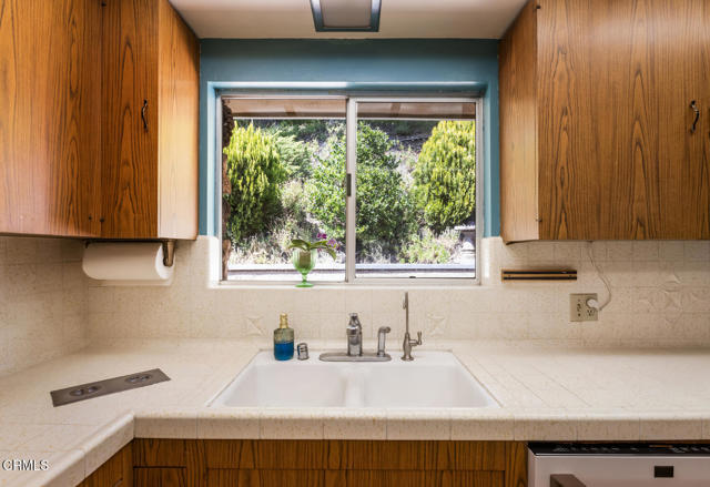 Building Photo - 3139 Linda Vista Rd