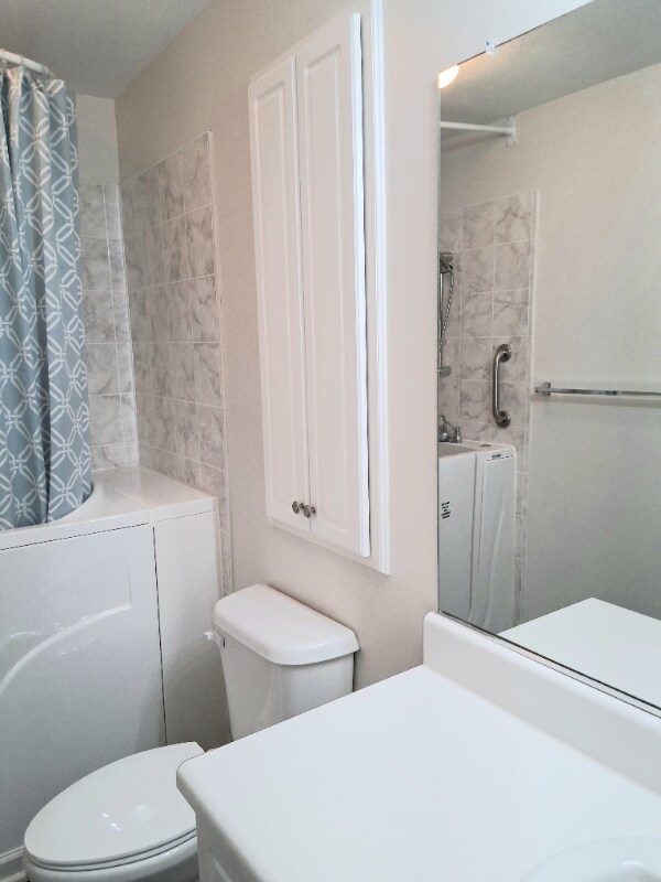 Building Photo - 1731 Elizabeth St