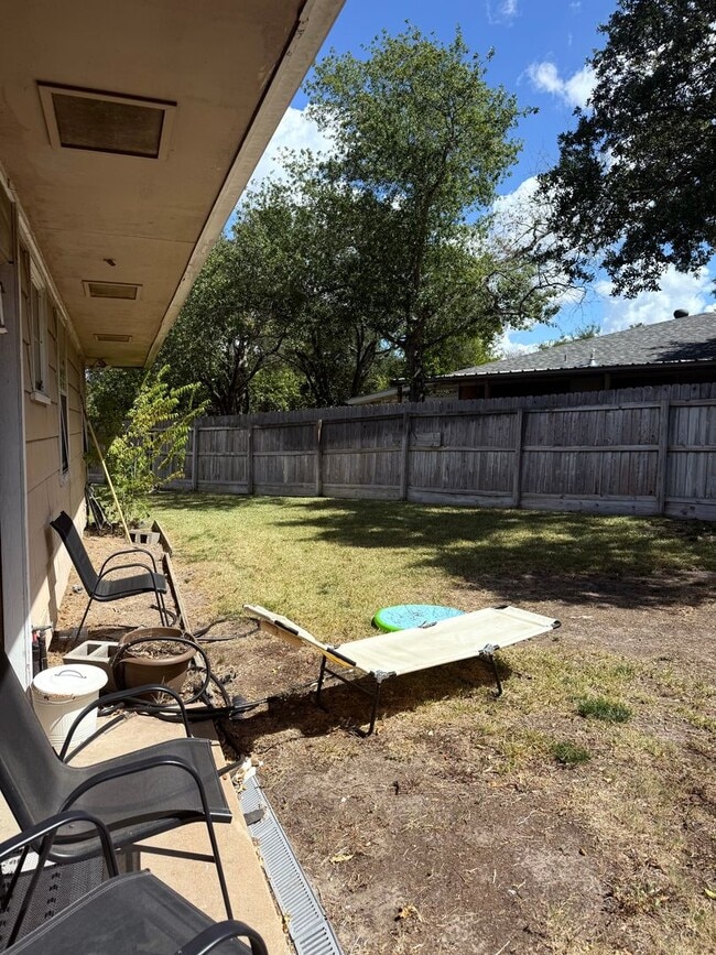 Building Photo - Brand New Remodel