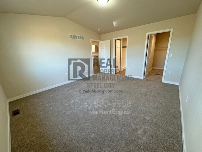 Building Photo - 223 W Harmony Dr