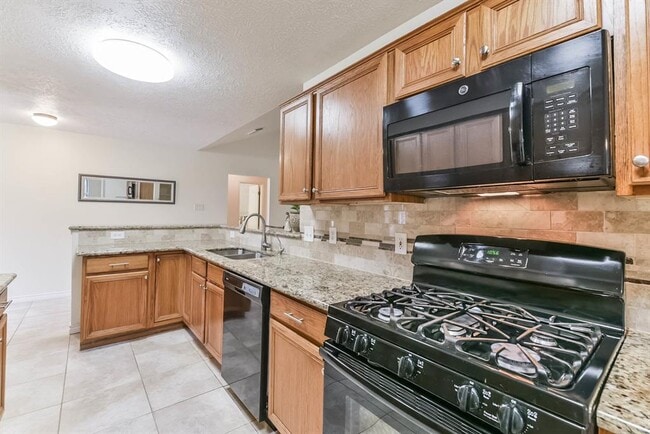 Building Photo - 22314 Rangeview Dr