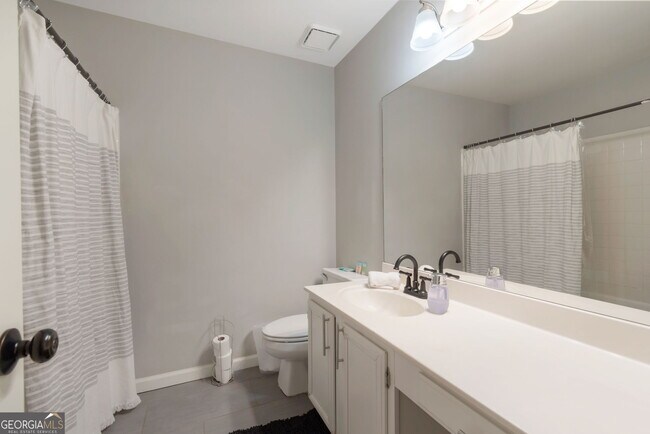 Building Photo - 10640 Victory Gate Dr