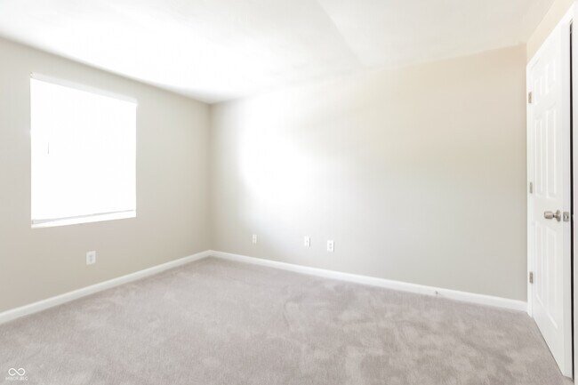 Building Photo - 2313 Bernie Dr