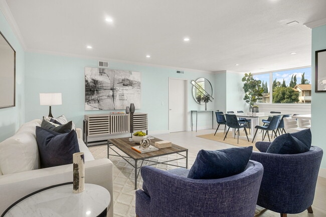 Building Photo - 11670 W Sunset Blvd