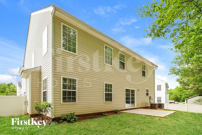 Building Photo - 12200 Palomar Dr