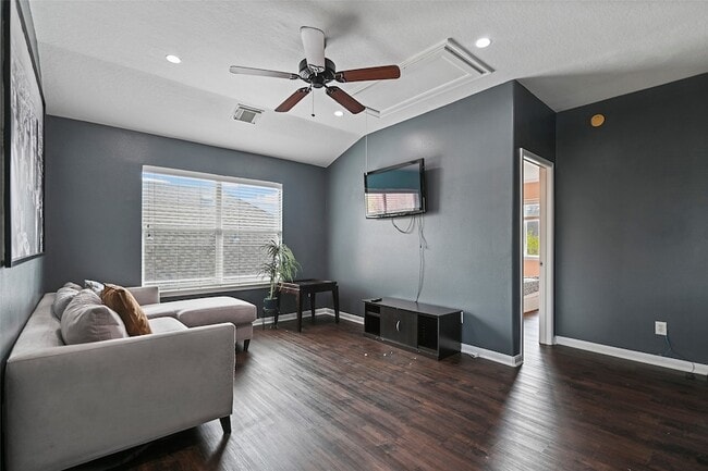 Building Photo - 21007 Twila Springs Dr