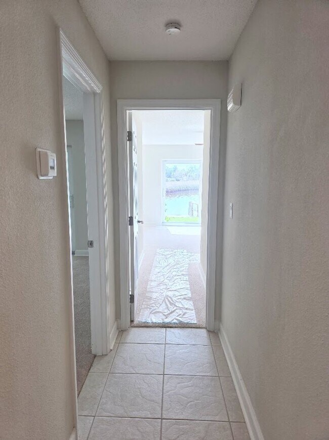 Building Photo - 11462 W Bayshore Dr
