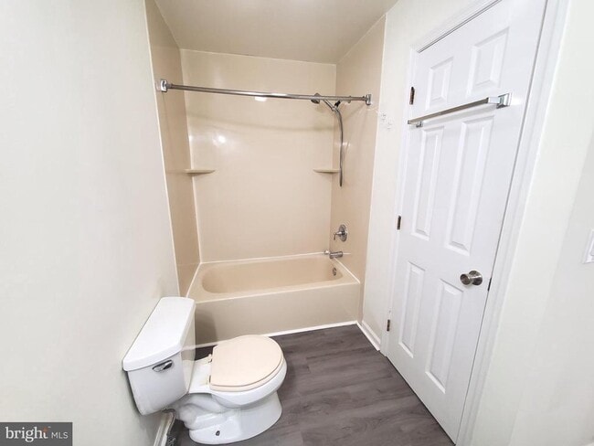 Building Photo - 110 Duck Creek Ln